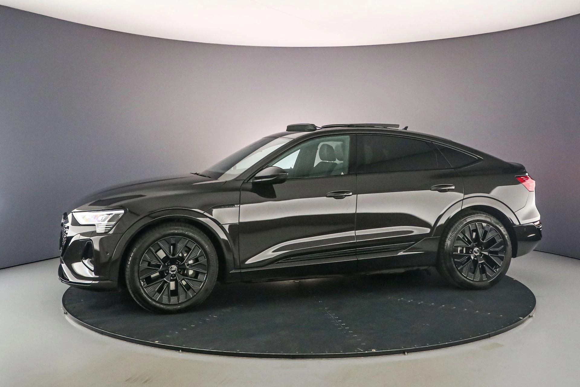 Hoofdafbeelding Audi Q8 e-tron