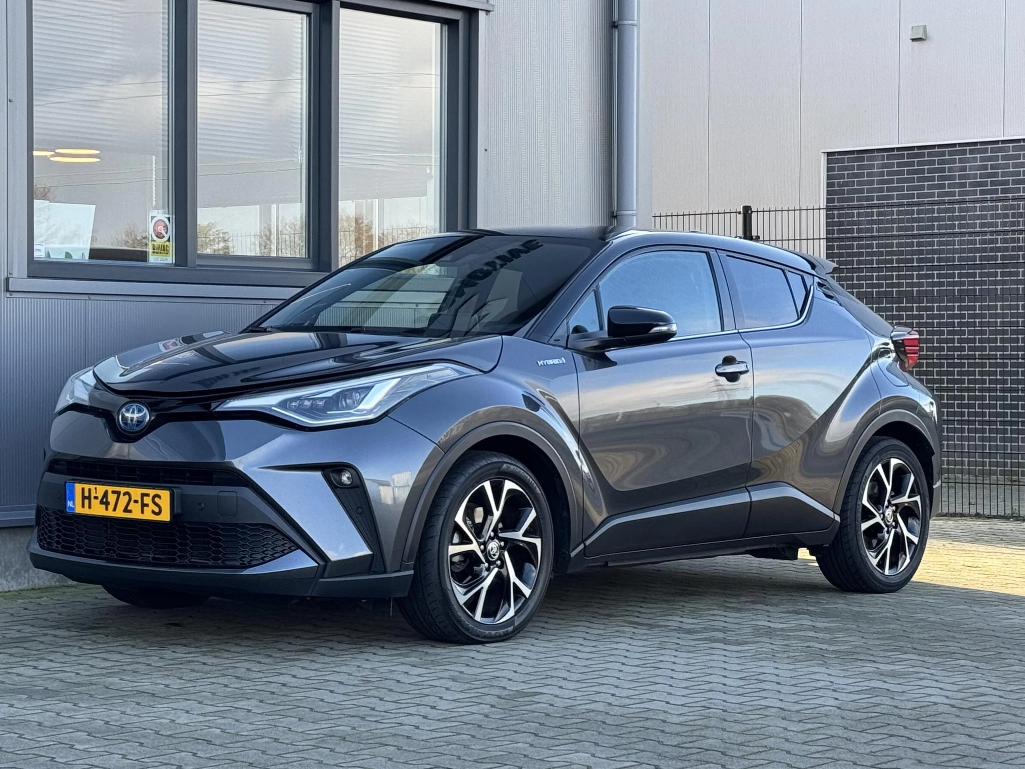 Hoofdafbeelding Toyota C-HR