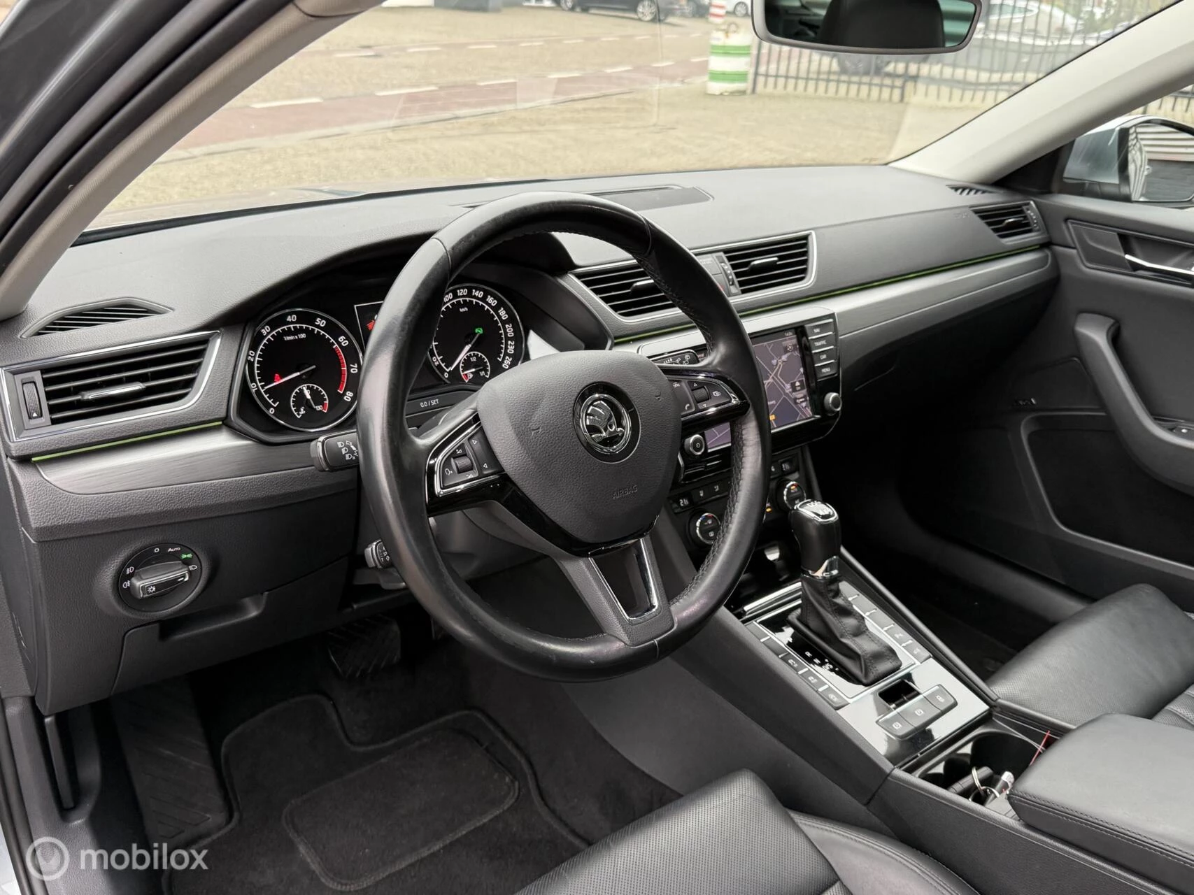 Hoofdafbeelding Škoda Superb