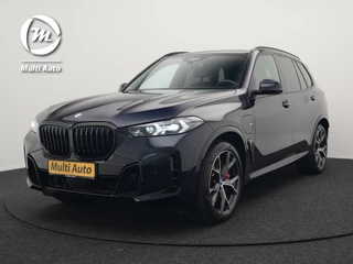 BMW X5 xDrive50e M Sport Plug In Hybrid 490pk Dealer O.H PHEV | Head Up | 360 Camera | Adaptive Cruise | Individual Lederen Comfortstoelen Memory & Verwarmd | Apple Carplay | Widescreen Navigatie | Carbon Interieur | Luchtvering | Front Assist |