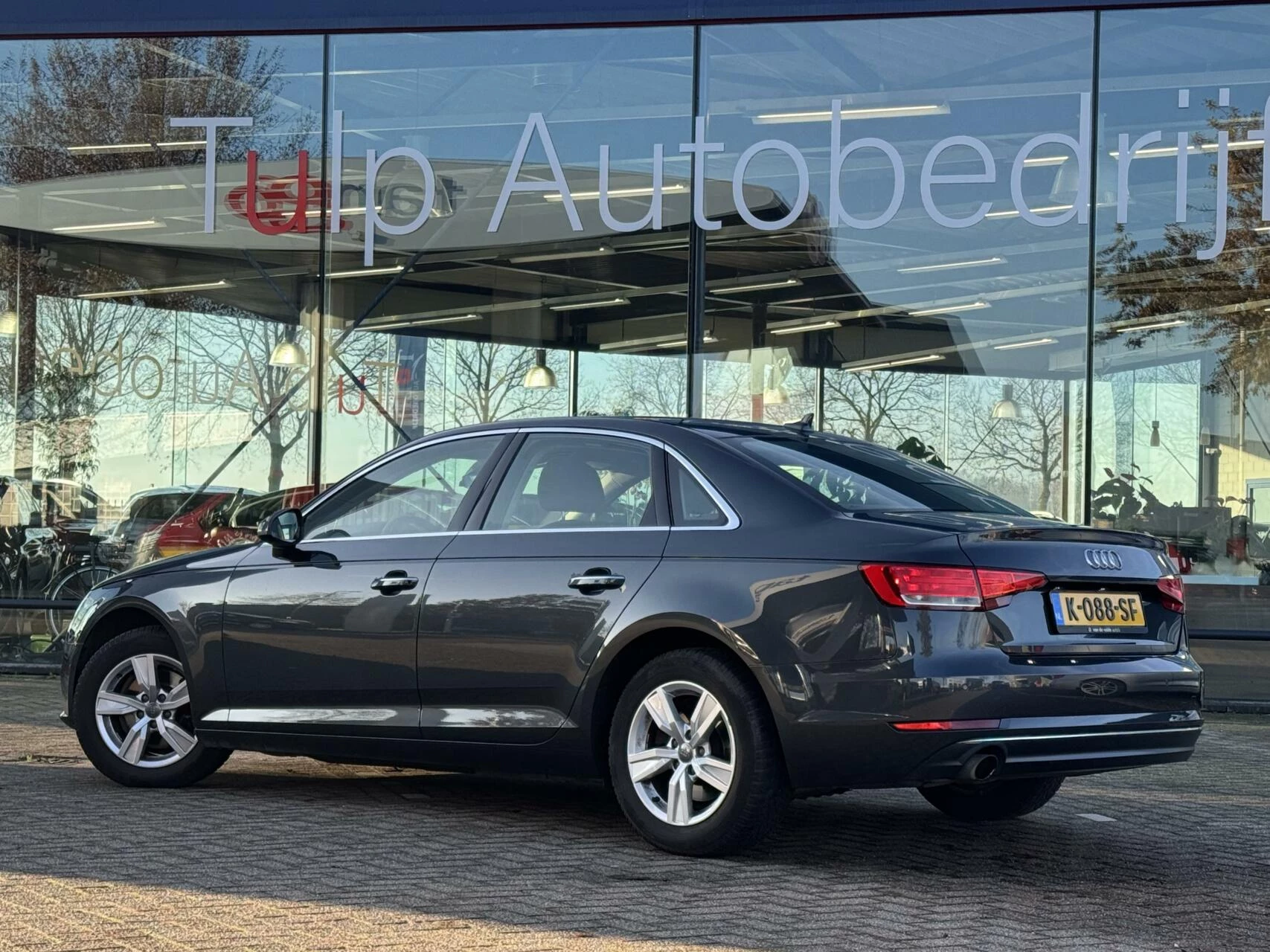 Hoofdafbeelding Audi A4