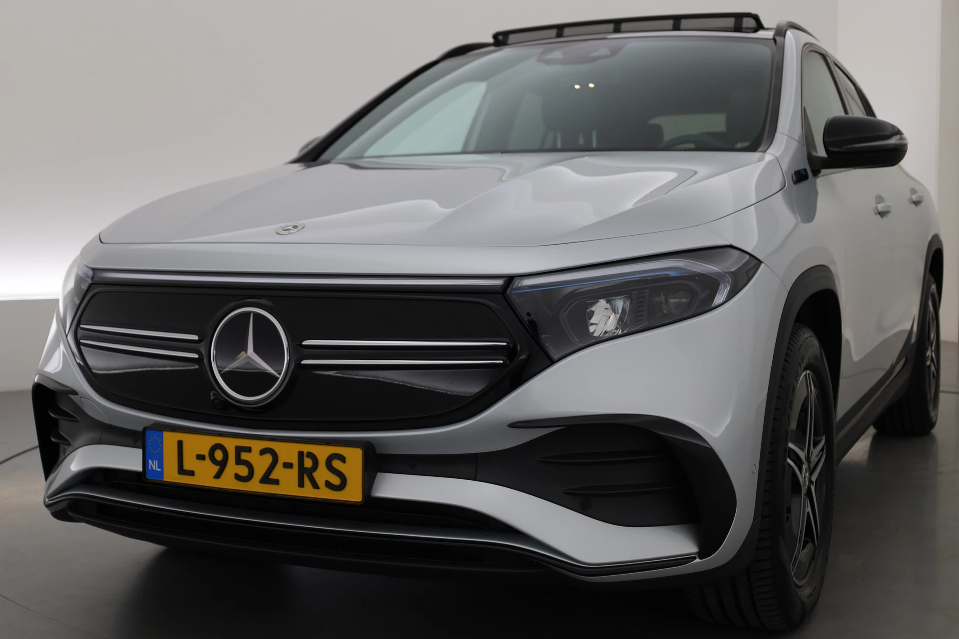 Hoofdafbeelding Mercedes-Benz EQA
