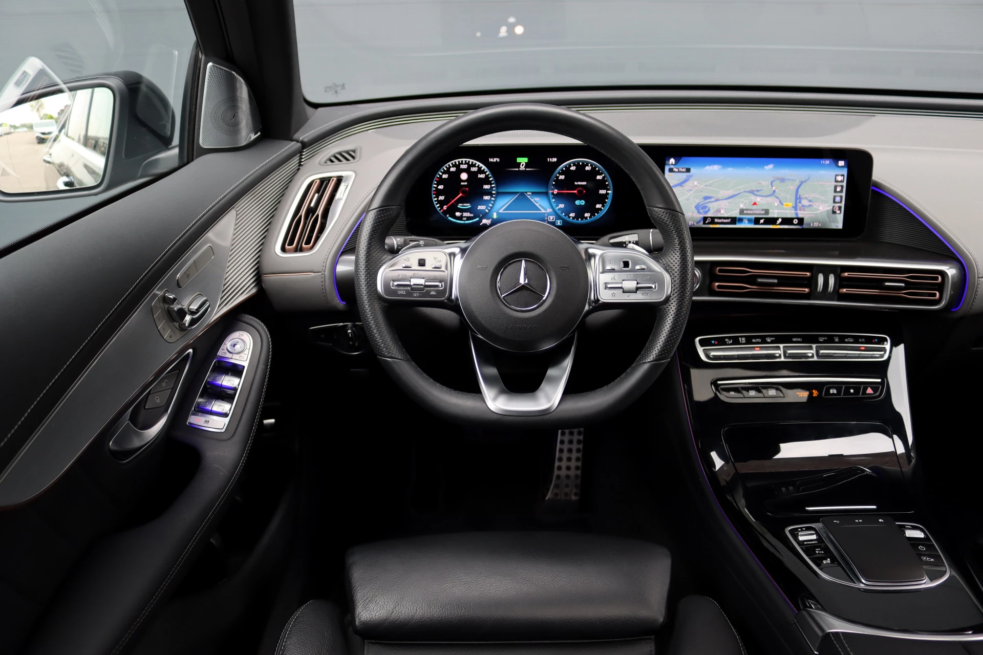 Hoofdafbeelding Mercedes-Benz EQC