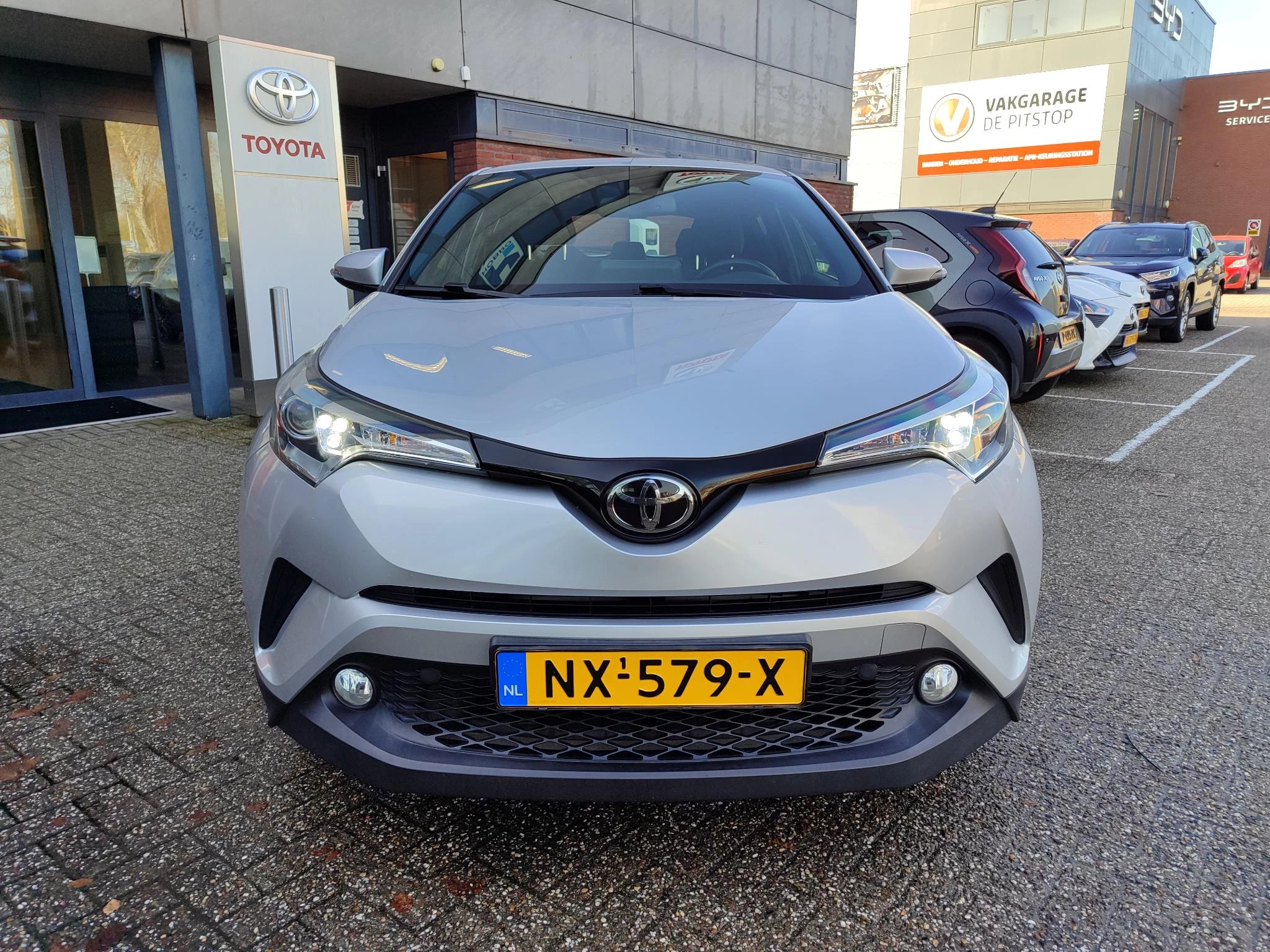 Hoofdafbeelding Toyota C-HR