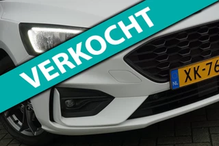 Ford Focus Wagon 1.0 EcoBoost ST Line Business - Frozen White - Lekker Sportief!