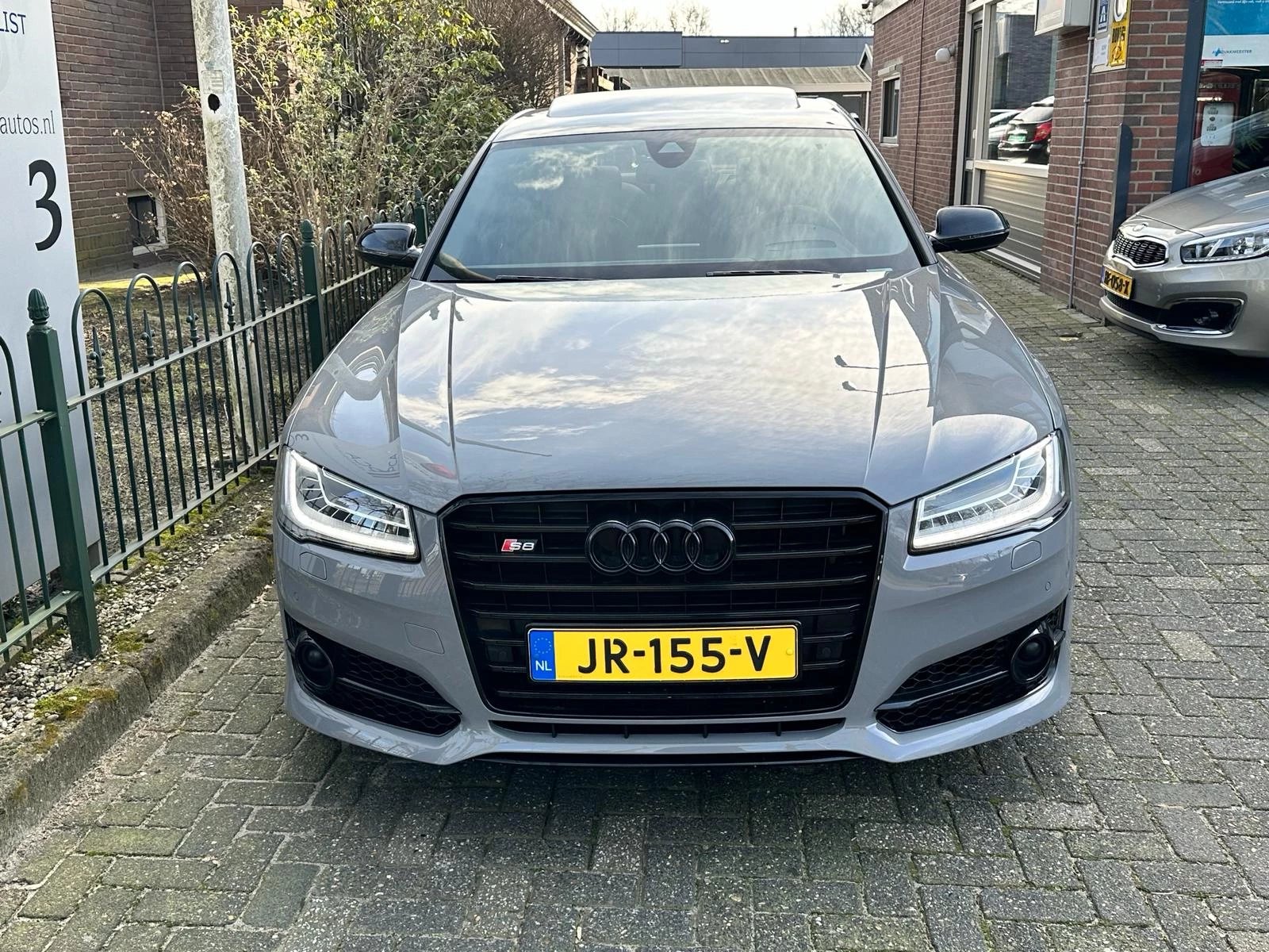 Hoofdafbeelding Audi A8