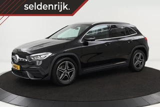 Mercedes-Benz GLA-klasse 200 AMG | Carplay | Stoelverwarming | Camera | Widescreen | Full LED | Navigatie | Park Assist | Half leder | DAB+