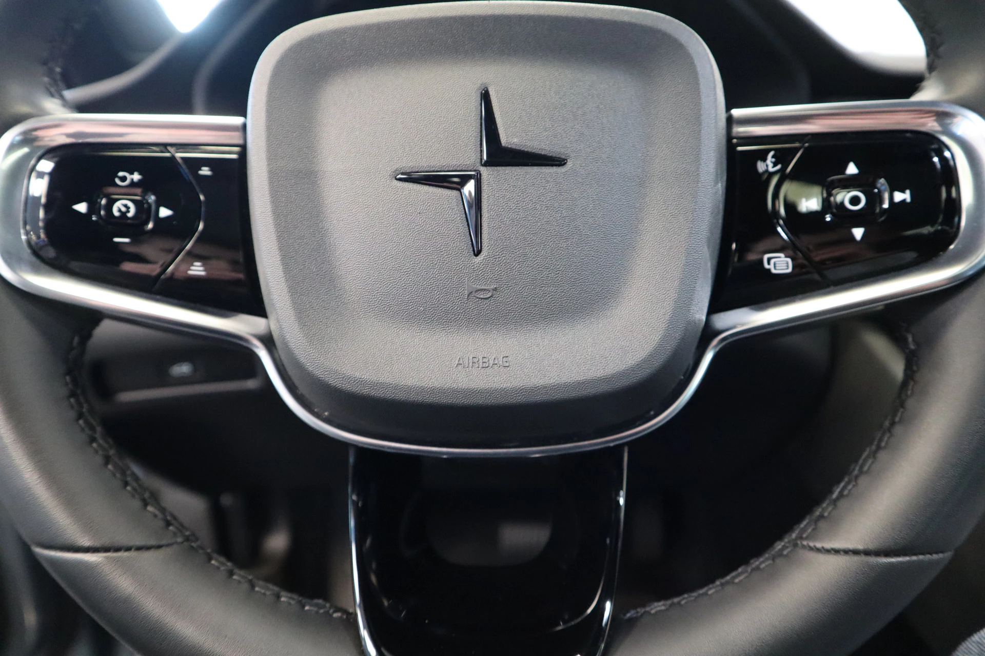 Hoofdafbeelding Polestar 2