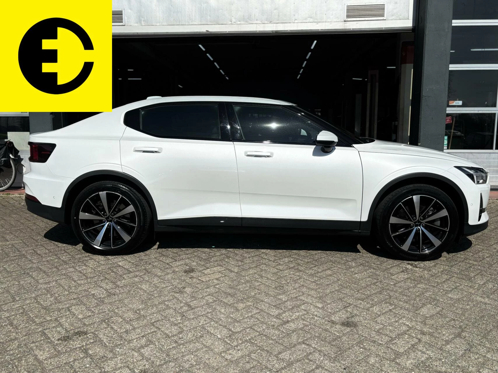 Hoofdafbeelding Polestar 2