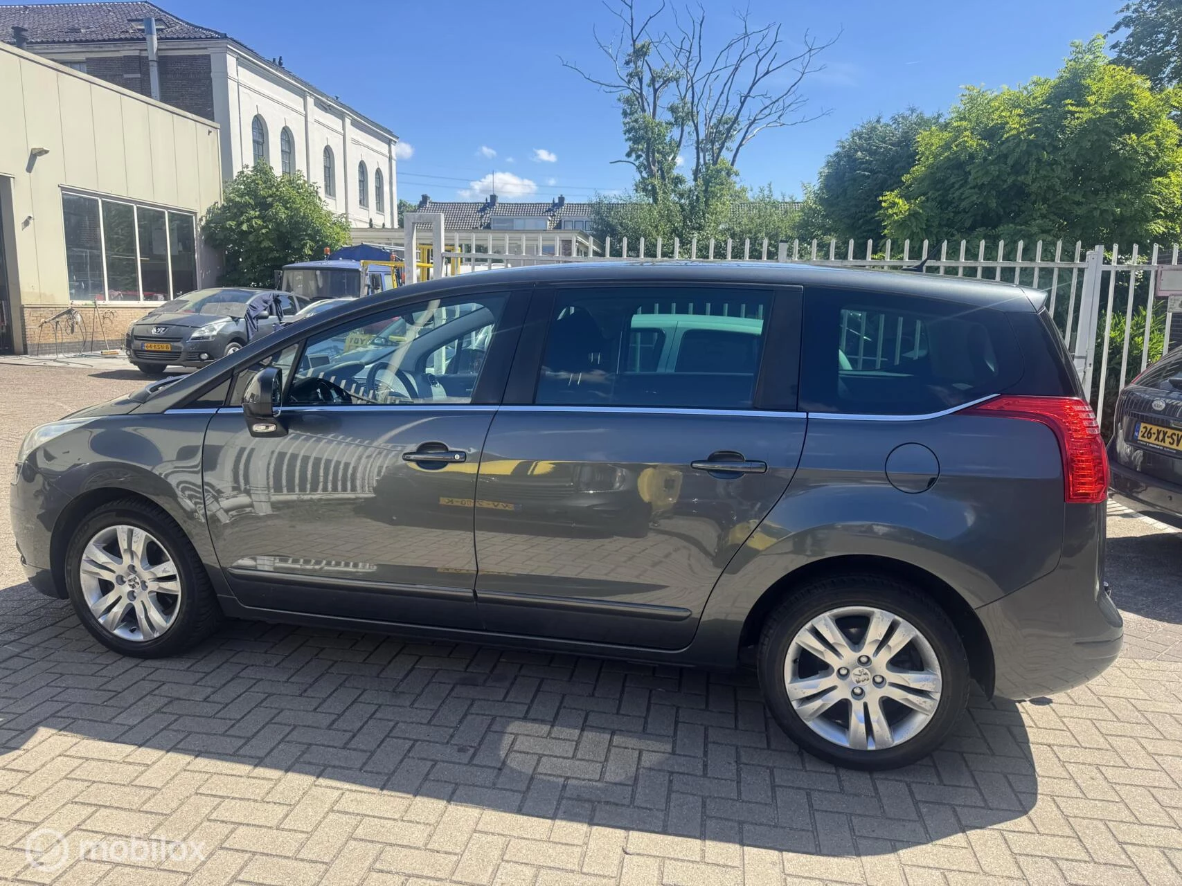 Hoofdafbeelding Peugeot 5008