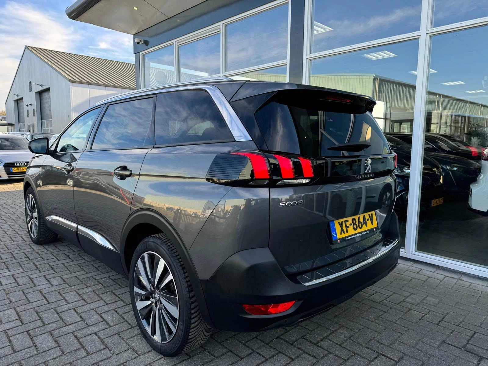Hoofdafbeelding Peugeot 5008