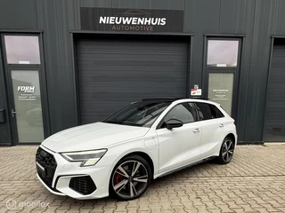 Audi A3 Sportback 45 TFSIe S edition Competition PANO l LED