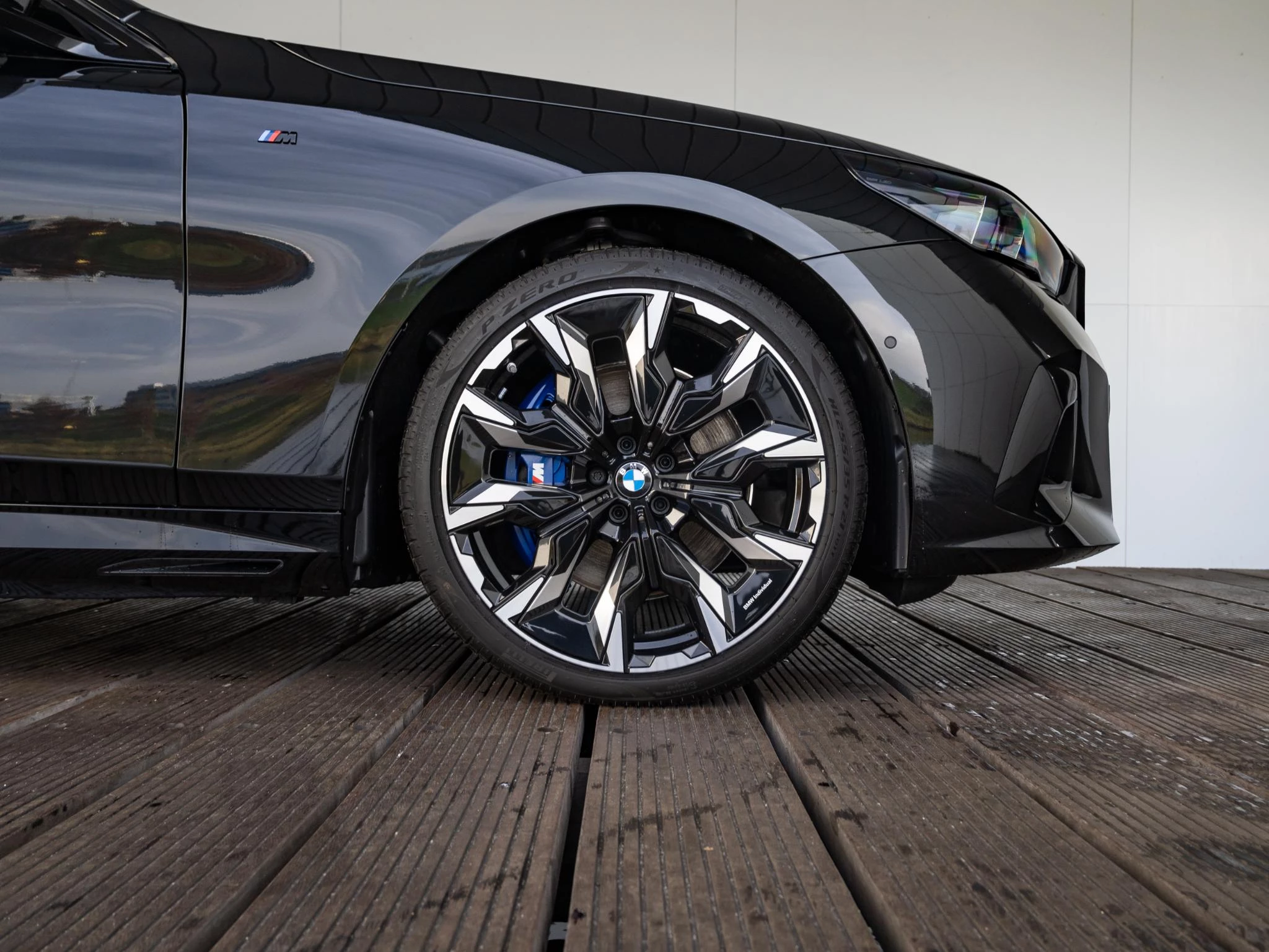 Hoofdafbeelding BMW i5