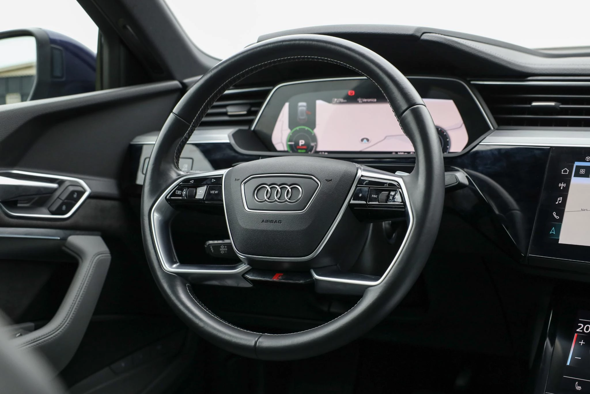 Hoofdafbeelding Audi e-tron