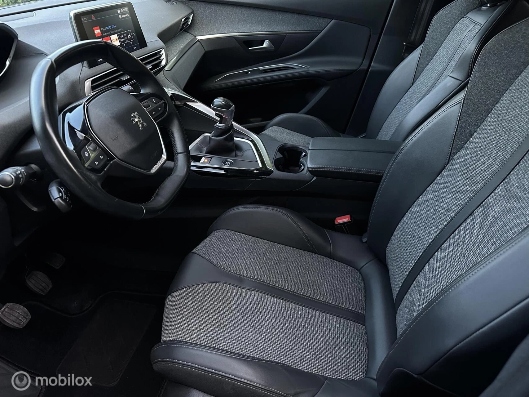 Hoofdafbeelding Peugeot 5008