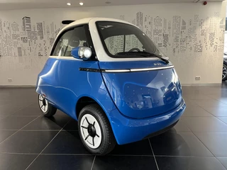 Hoofdafbeelding Microlino Competizione MICROLINO COMPETIZIONE 10.5 kWh 100% ELEKTRISCH UNIEK EYECATCHER ZONNEDAK 177KM RIJBEREIK