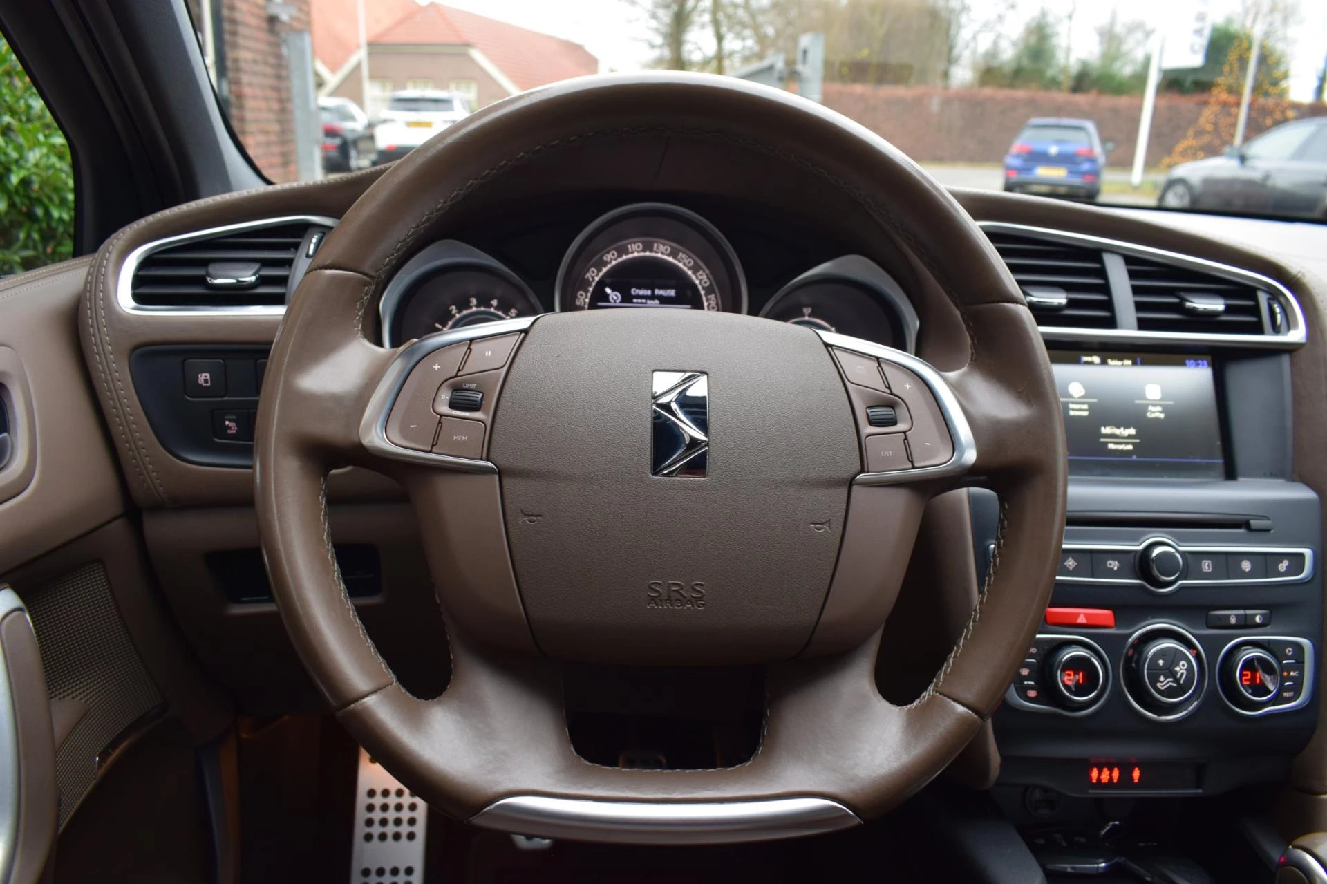 Hoofdafbeelding DS DS 4