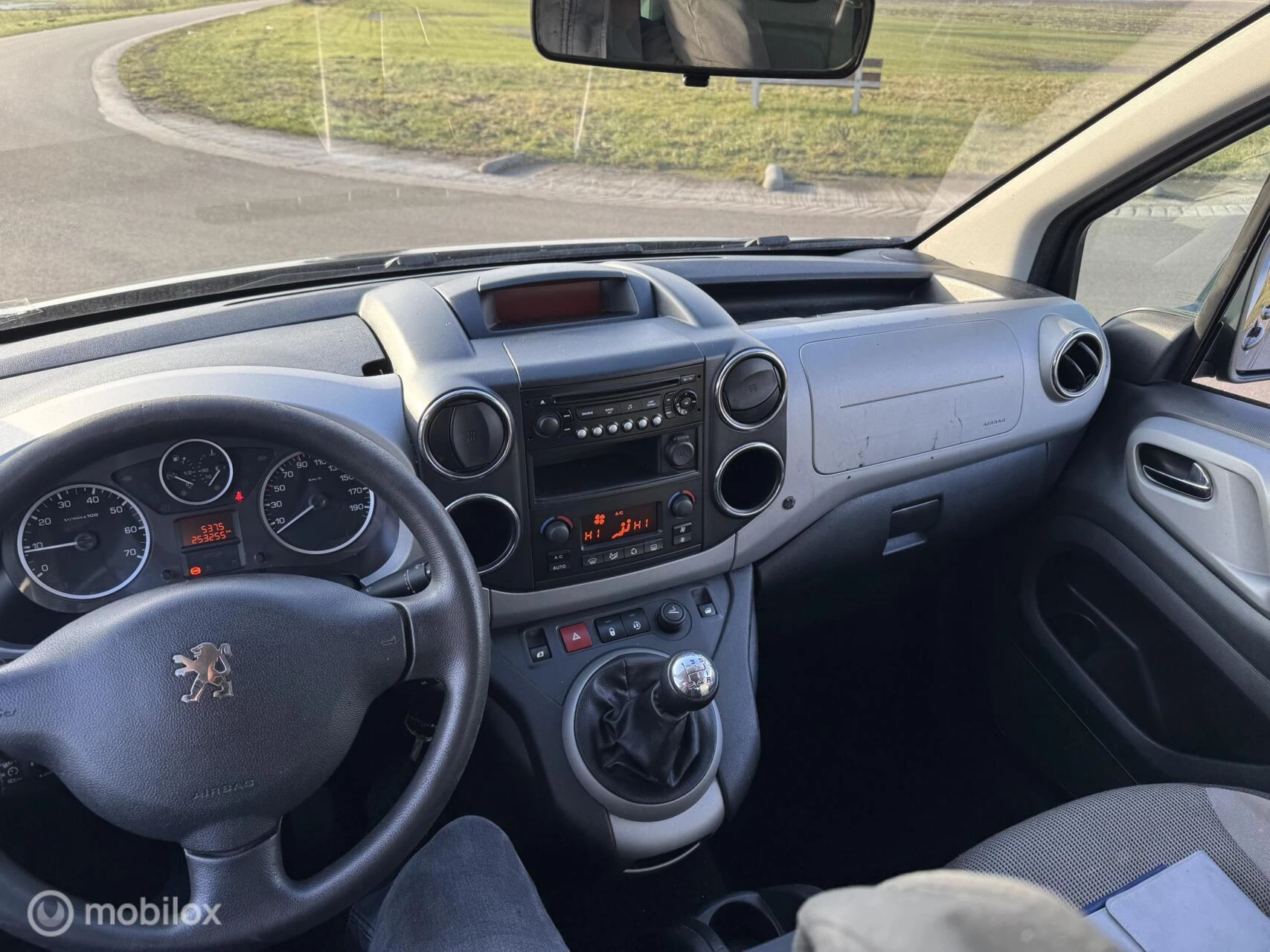 Hoofdafbeelding Peugeot Partner