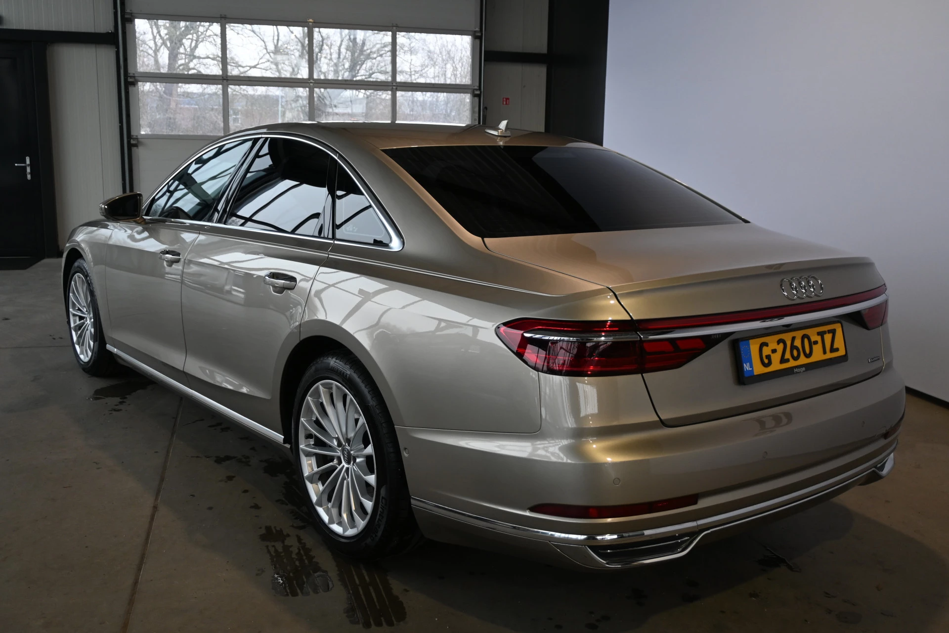 Hoofdafbeelding Audi A8