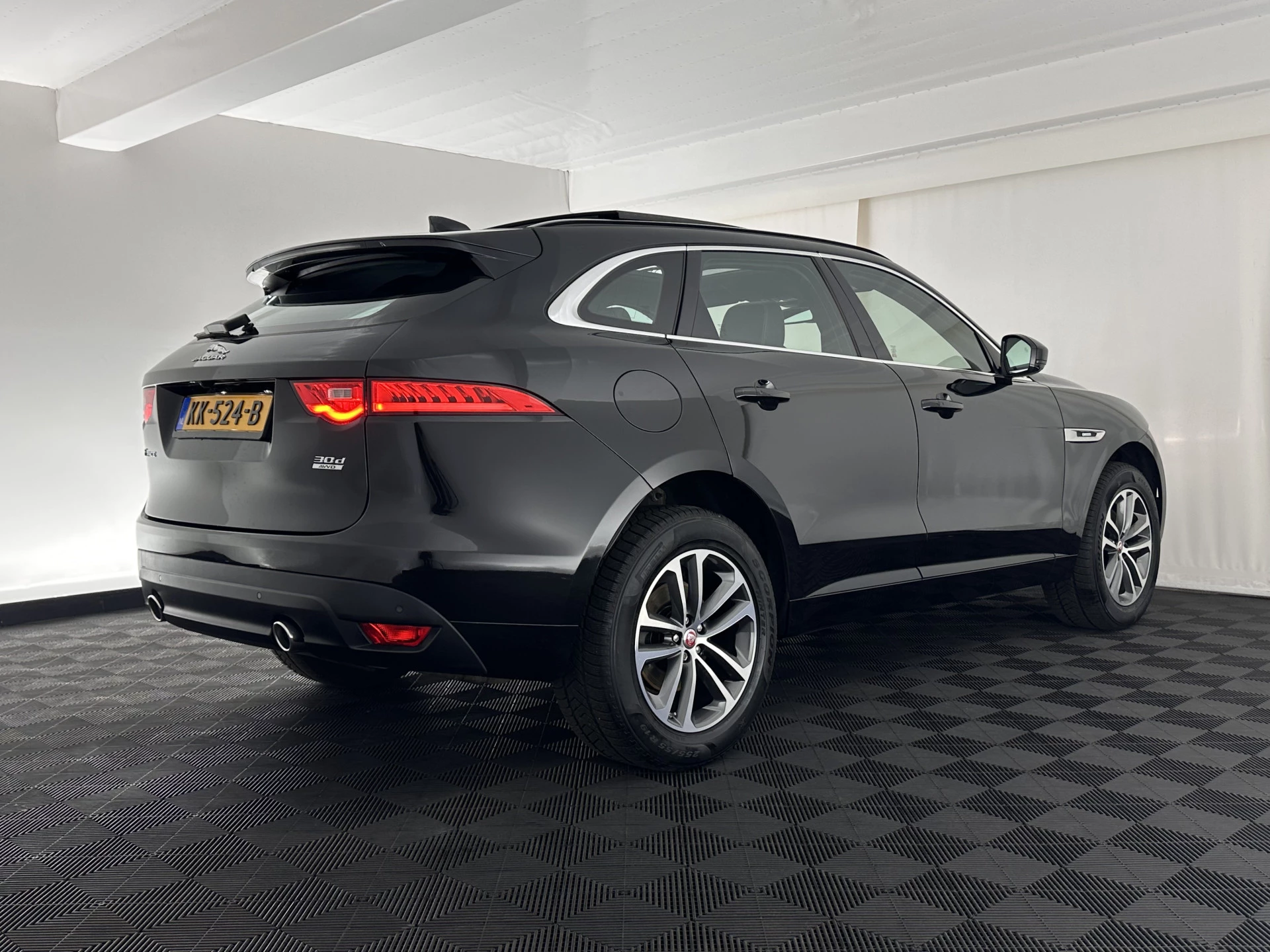 Hoofdafbeelding Jaguar F-PACE