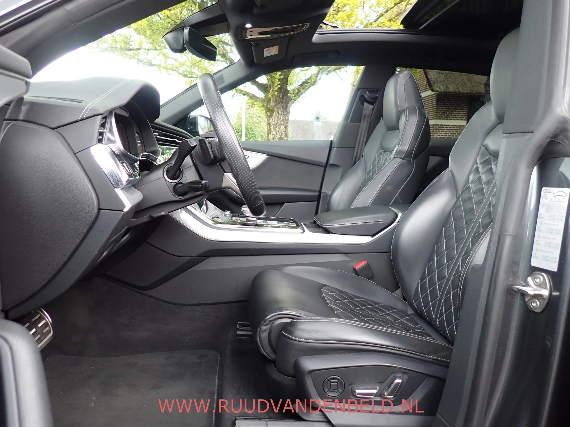 Hoofdafbeelding Audi Q8