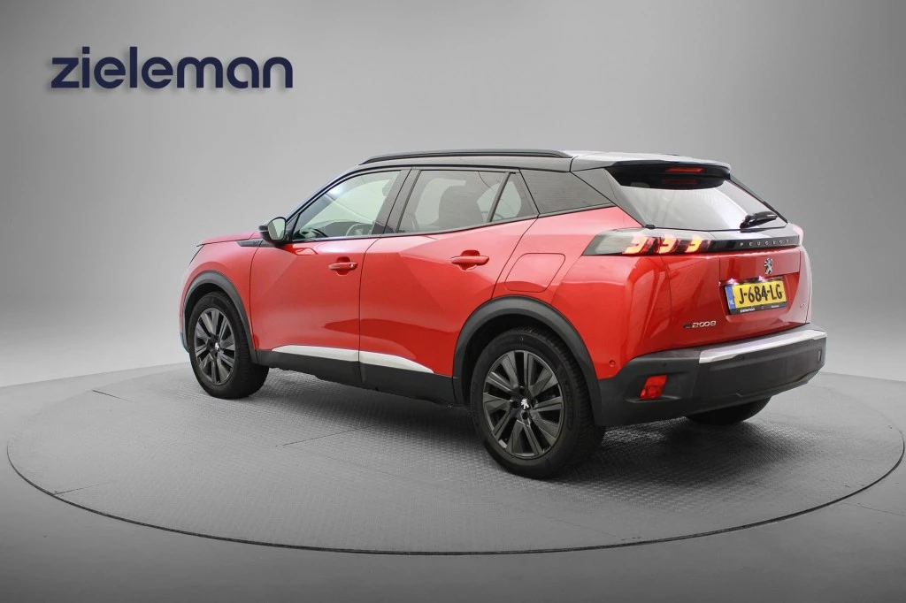 Hoofdafbeelding Peugeot e-2008