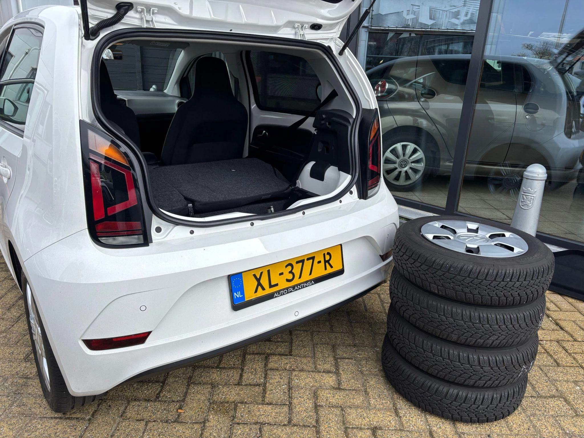 Hoofdafbeelding Volkswagen up!