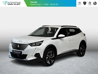 Hoofdafbeelding Peugeot e-2008 Peugeot e-2008 EV Allure Pack 50 kWh | All season banden | Navigatie | Achteruitrijcamera |