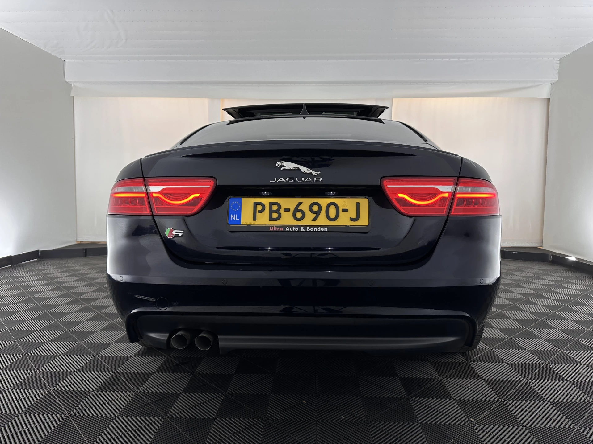 Hoofdafbeelding Jaguar XE
