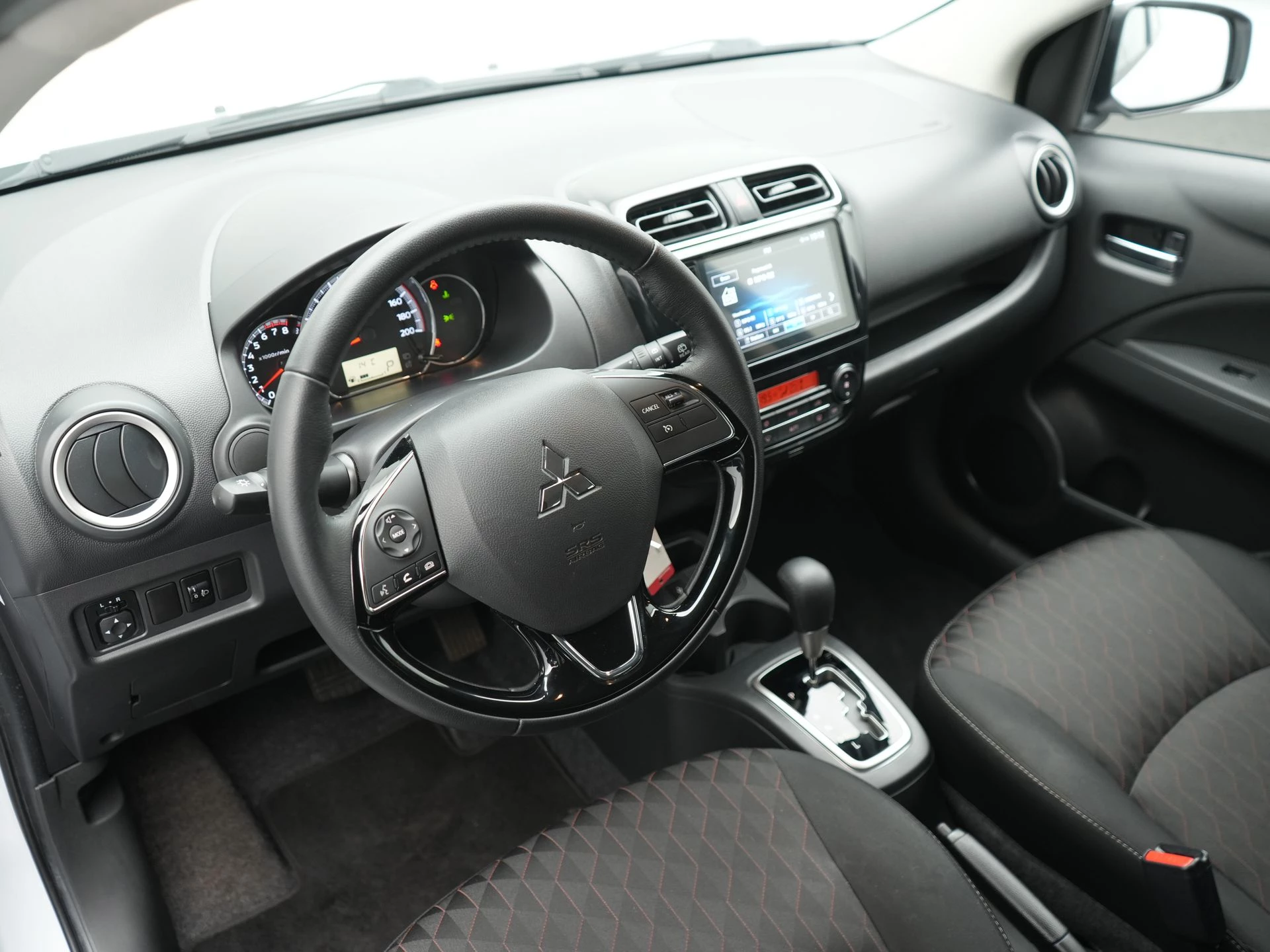 Hoofdafbeelding Mitsubishi Space Star