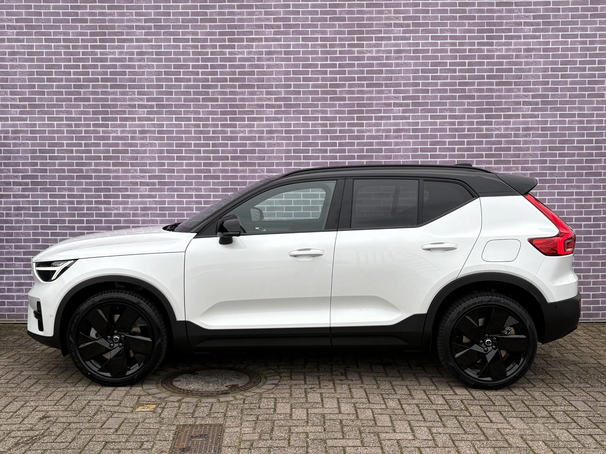 Hoofdafbeelding Volvo EX40