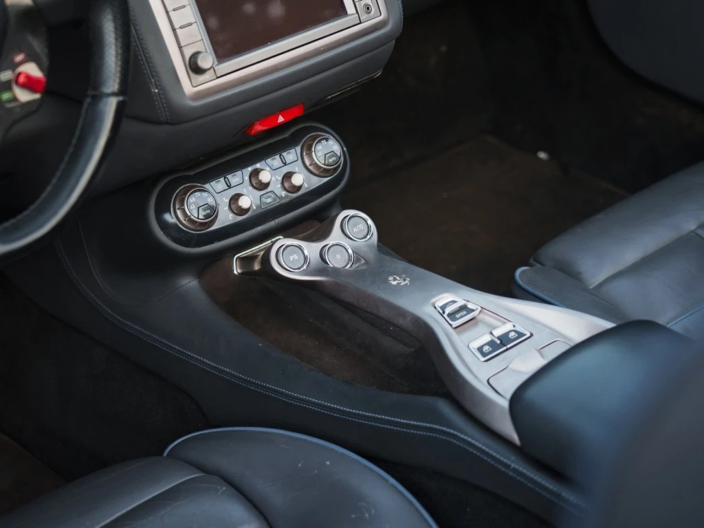 Hoofdafbeelding Ferrari California