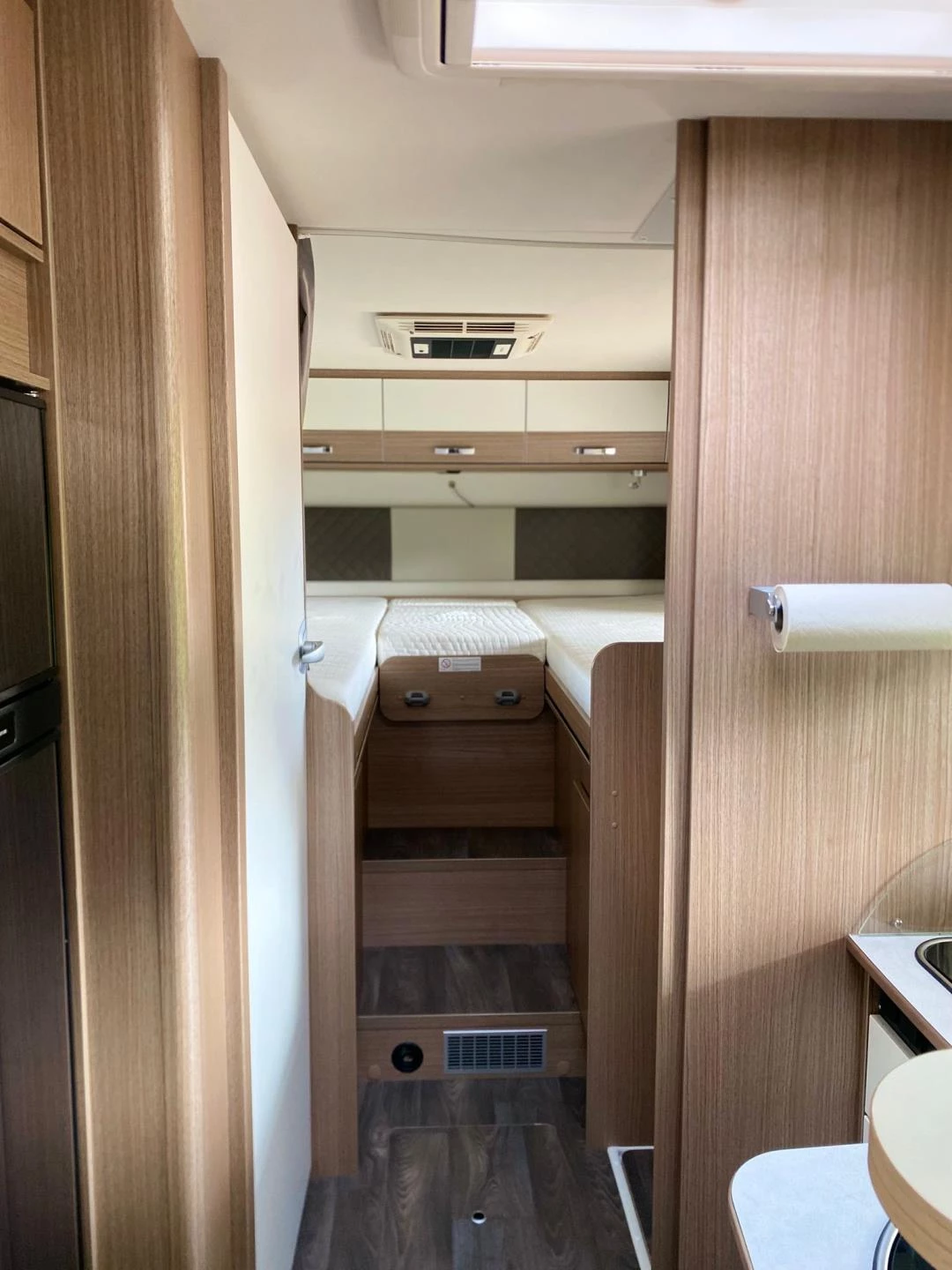 Hoofdafbeelding Carado T447