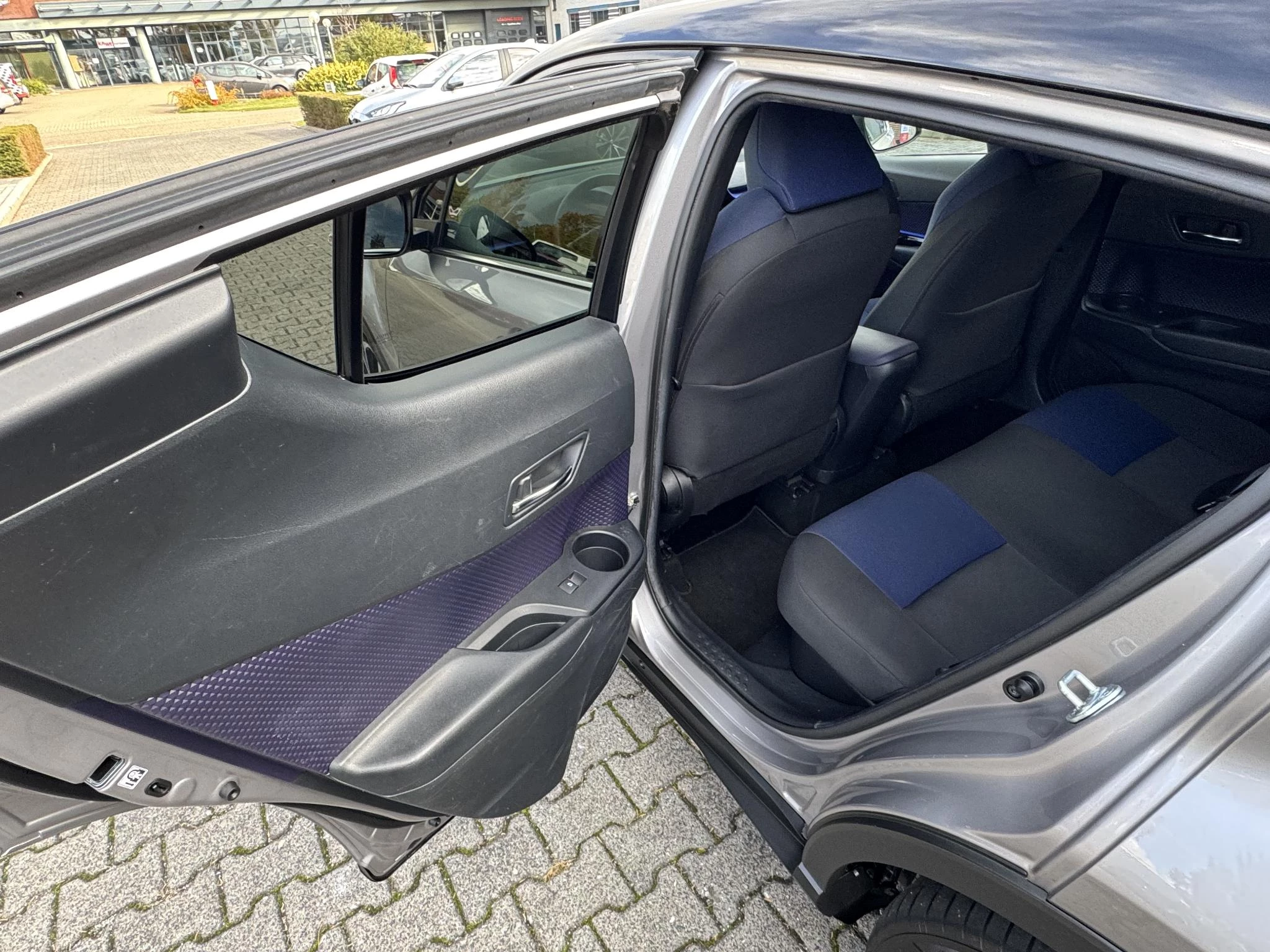 Hoofdafbeelding Toyota C-HR