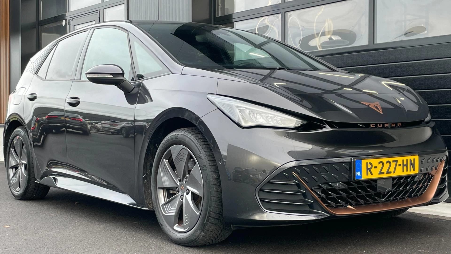 Hoofdafbeelding CUPRA Born