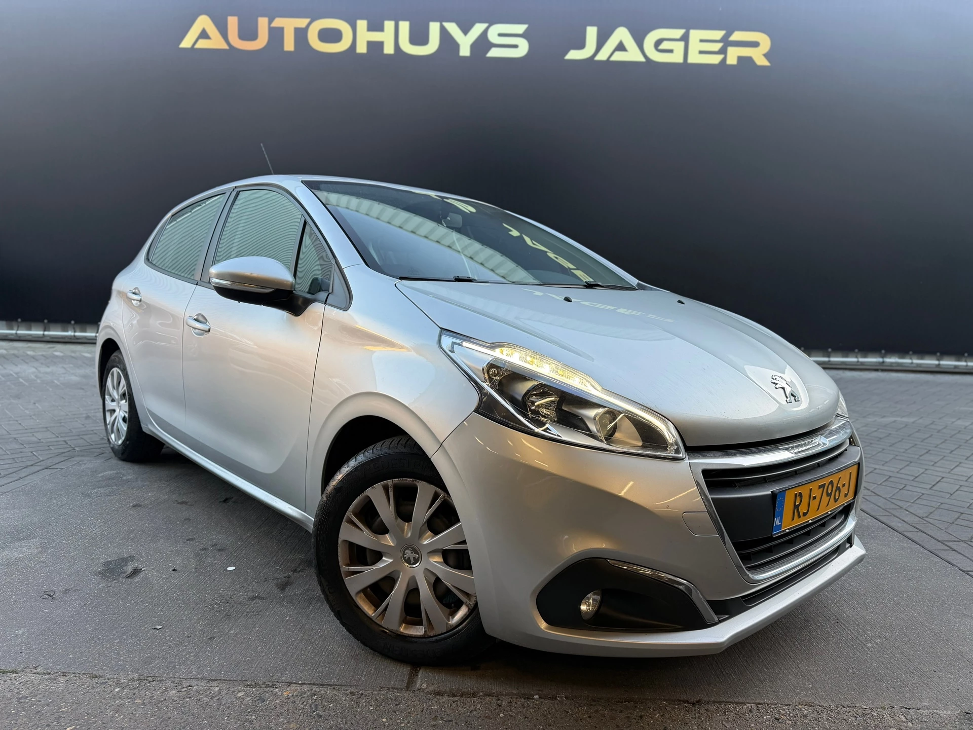 Hoofdafbeelding Peugeot 208