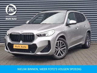 BMW X1 sDrive20i M Sport | Alcantara Sportstoelen Verwarmd | Trekhaak af Fabriek | Live Cockpit | Navigatie | Apple Carplay | Camera | DAB |