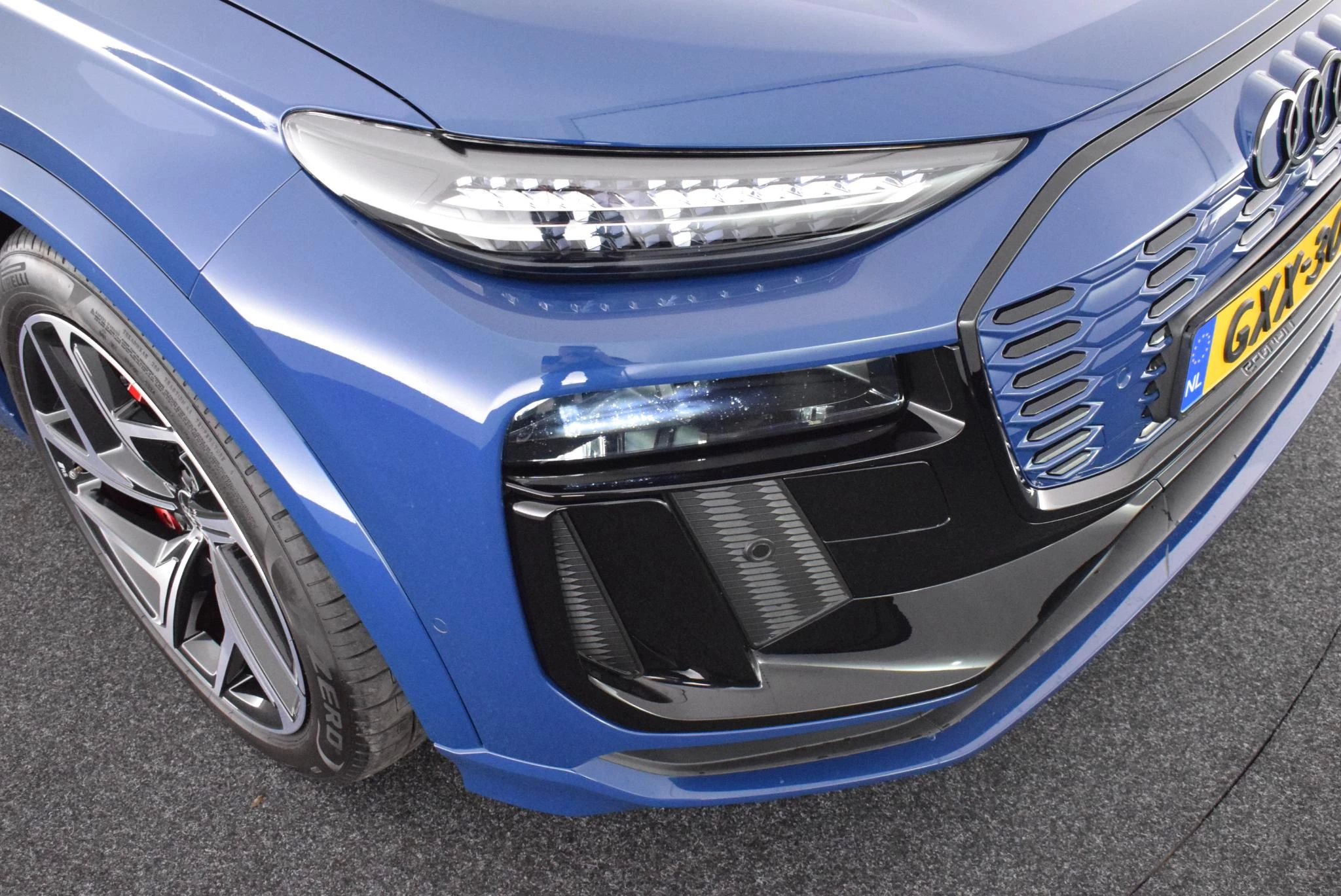 Hoofdafbeelding Audi SQ6