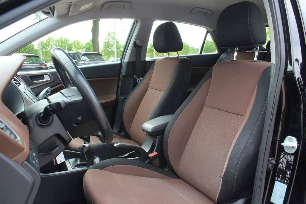 Hoofdafbeelding Hyundai i20