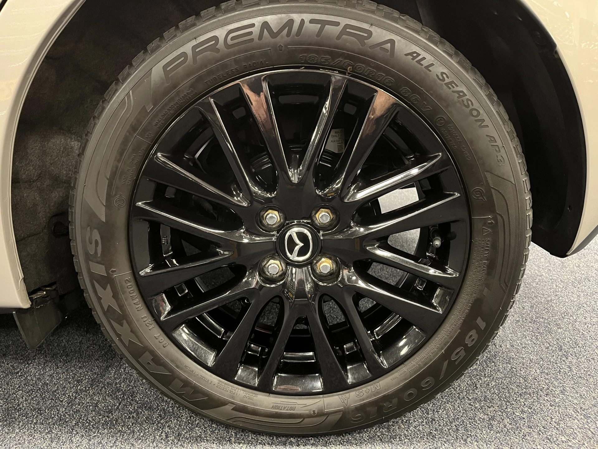 Hoofdafbeelding Mazda 2