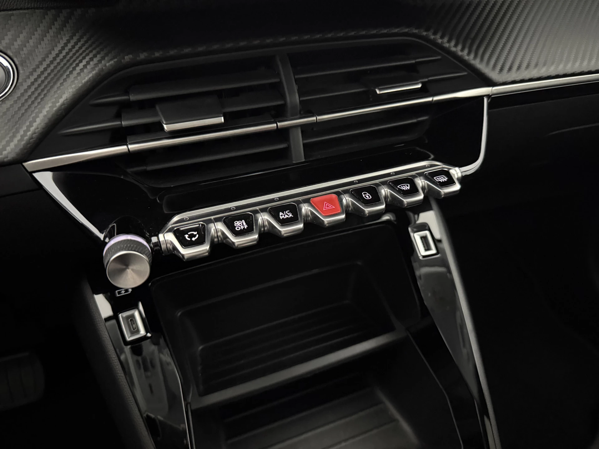Hoofdafbeelding Peugeot e-208