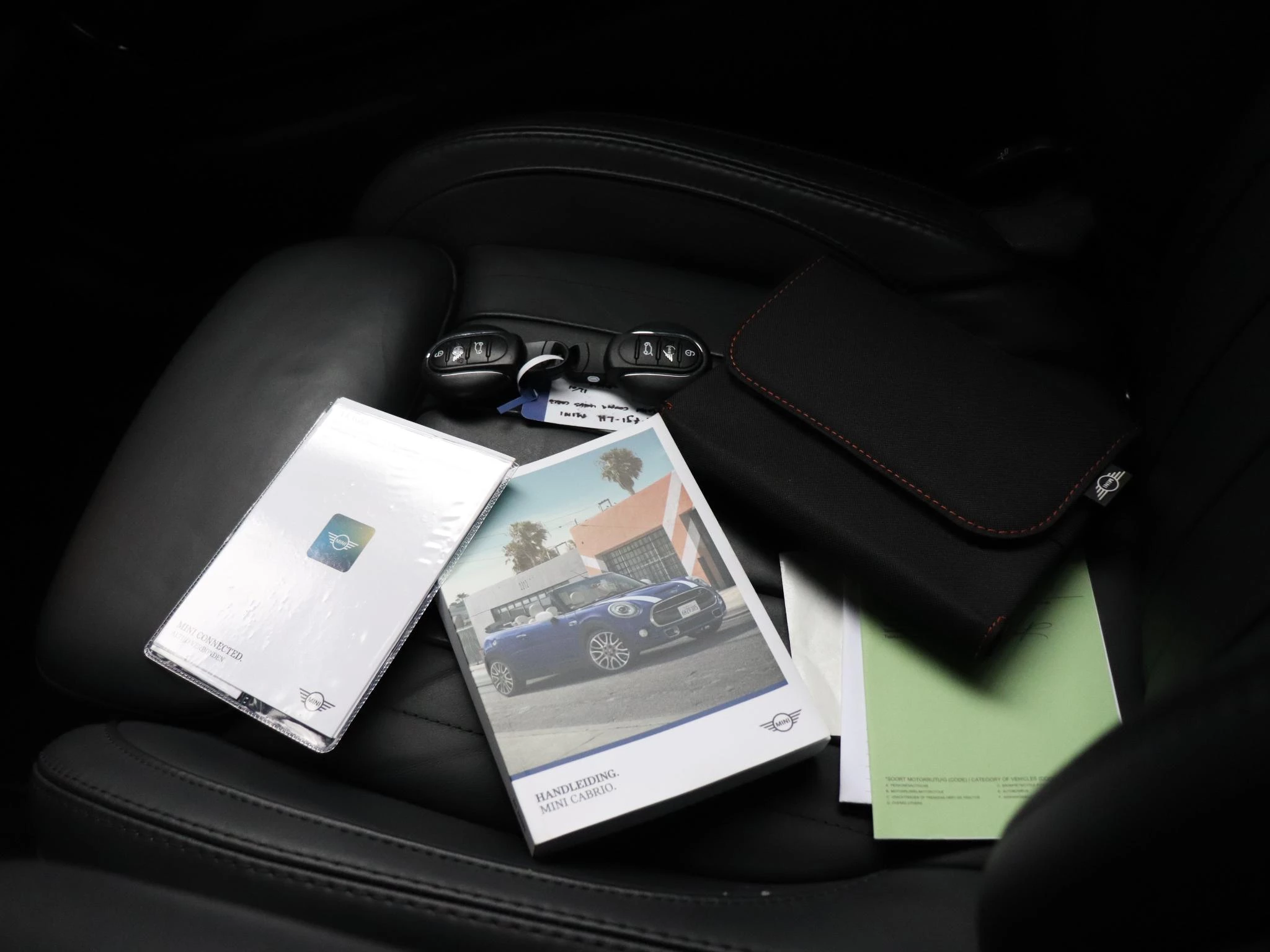 Hoofdafbeelding MINI Cooper Cabrio