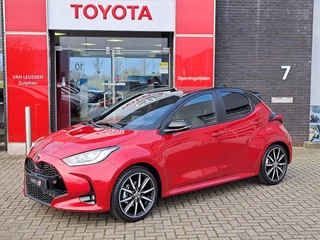 Hoofdafbeelding Toyota Yaris Toyota Yaris 1.5 Hybrid 130 GR Sport NIEUW DIRECT LEVERBAAR APPLE CAR PLAY/ANDROID AUTO CAMERA ADAPTIVE CRUISE