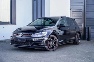 Hoofdafbeelding Volkswagen Golf Volkswagen Golf 2.0 TSI GTI 245PK Performance PANO / KEYLESS / TREKHAAK