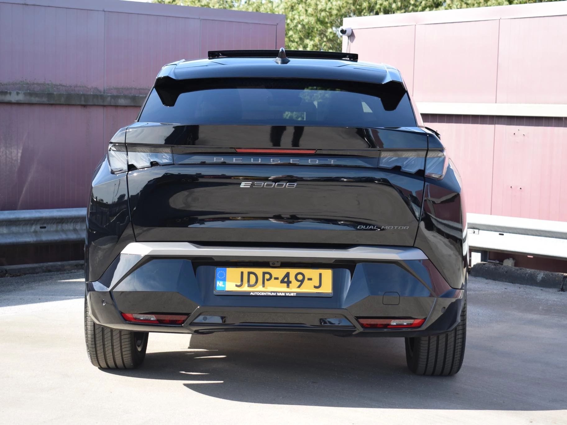 Hoofdafbeelding Peugeot e-3008