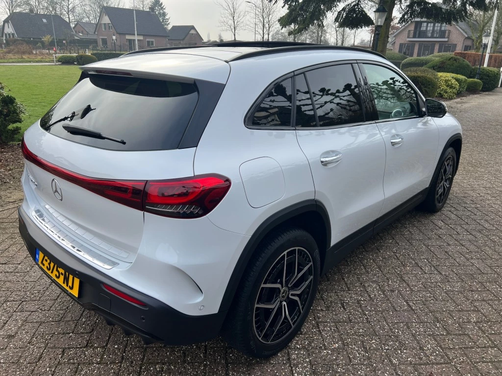Hoofdafbeelding Mercedes-Benz EQA