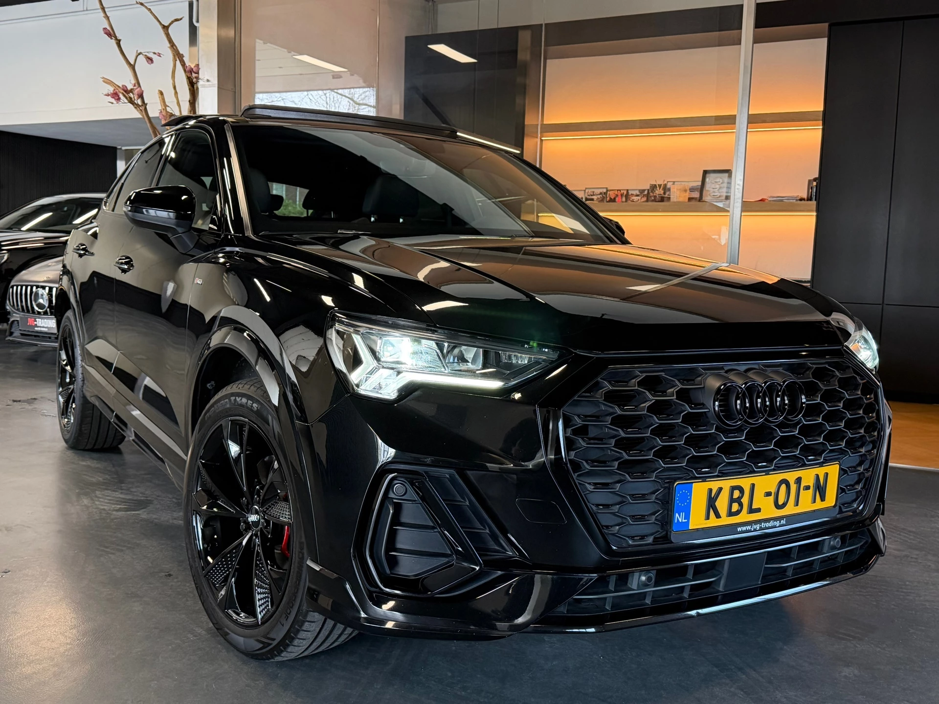 Hoofdafbeelding Audi Q3