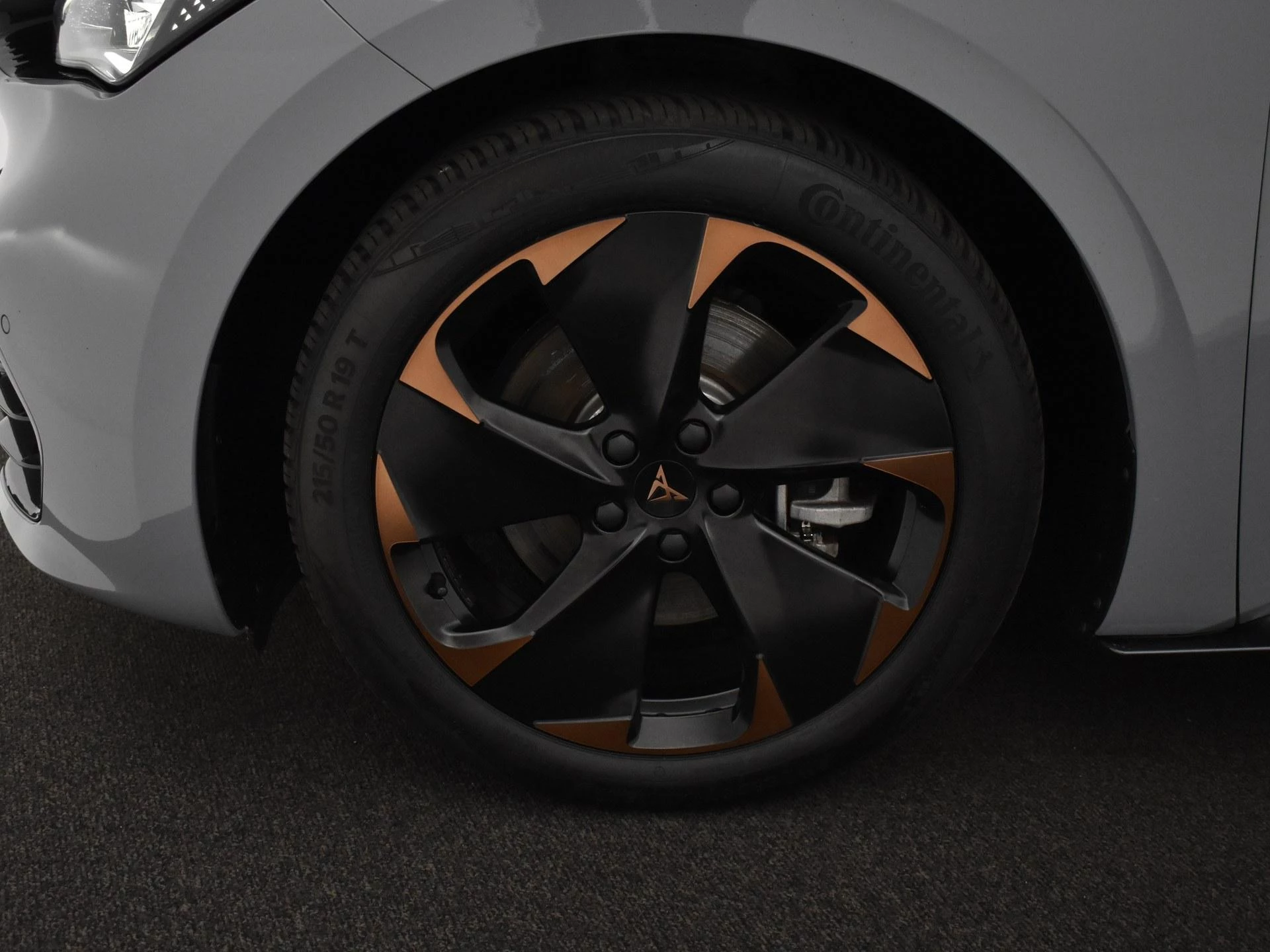 Hoofdafbeelding CUPRA Born