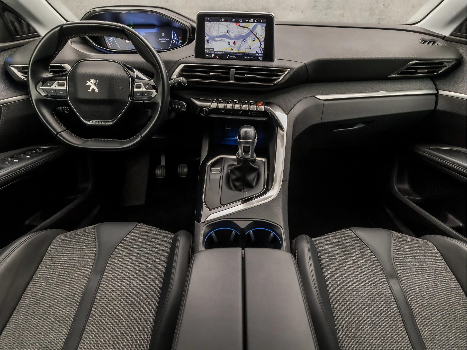 Hoofdafbeelding Peugeot 5008
