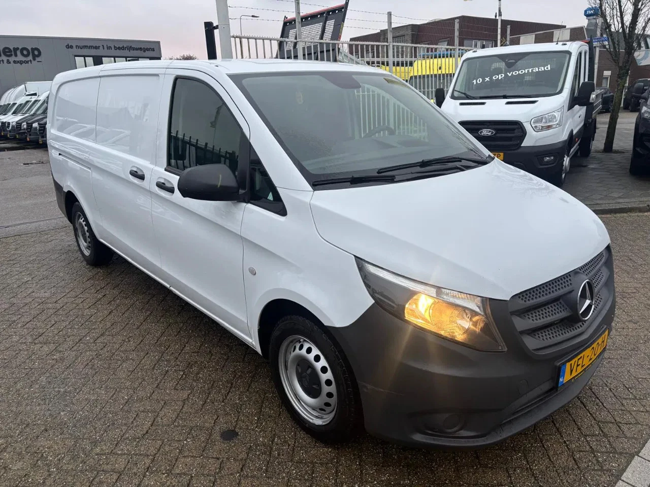 Hoofdafbeelding Mercedes-Benz Vito